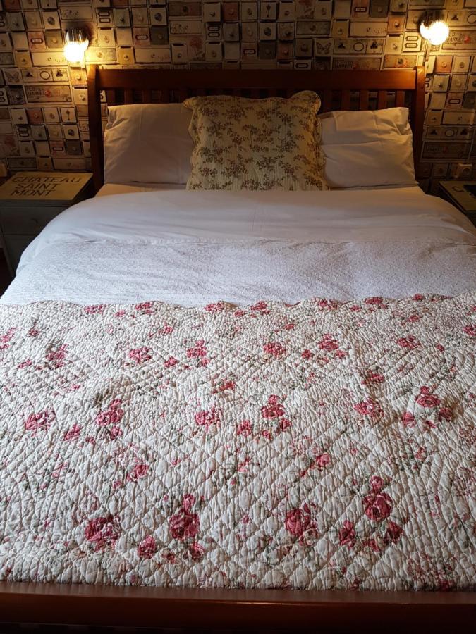 Cudoille Bed & Breakfast Armous-et-Cau Exterior photo